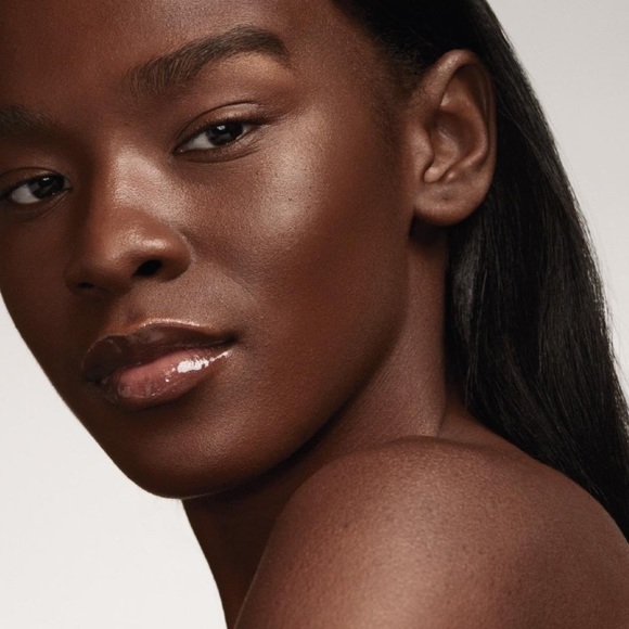 FENTY BEAUTY EAZE DROP'LIT ALL-OVER GLOW ENHANCER - BRONZE JASPER - Picture 6 of 9